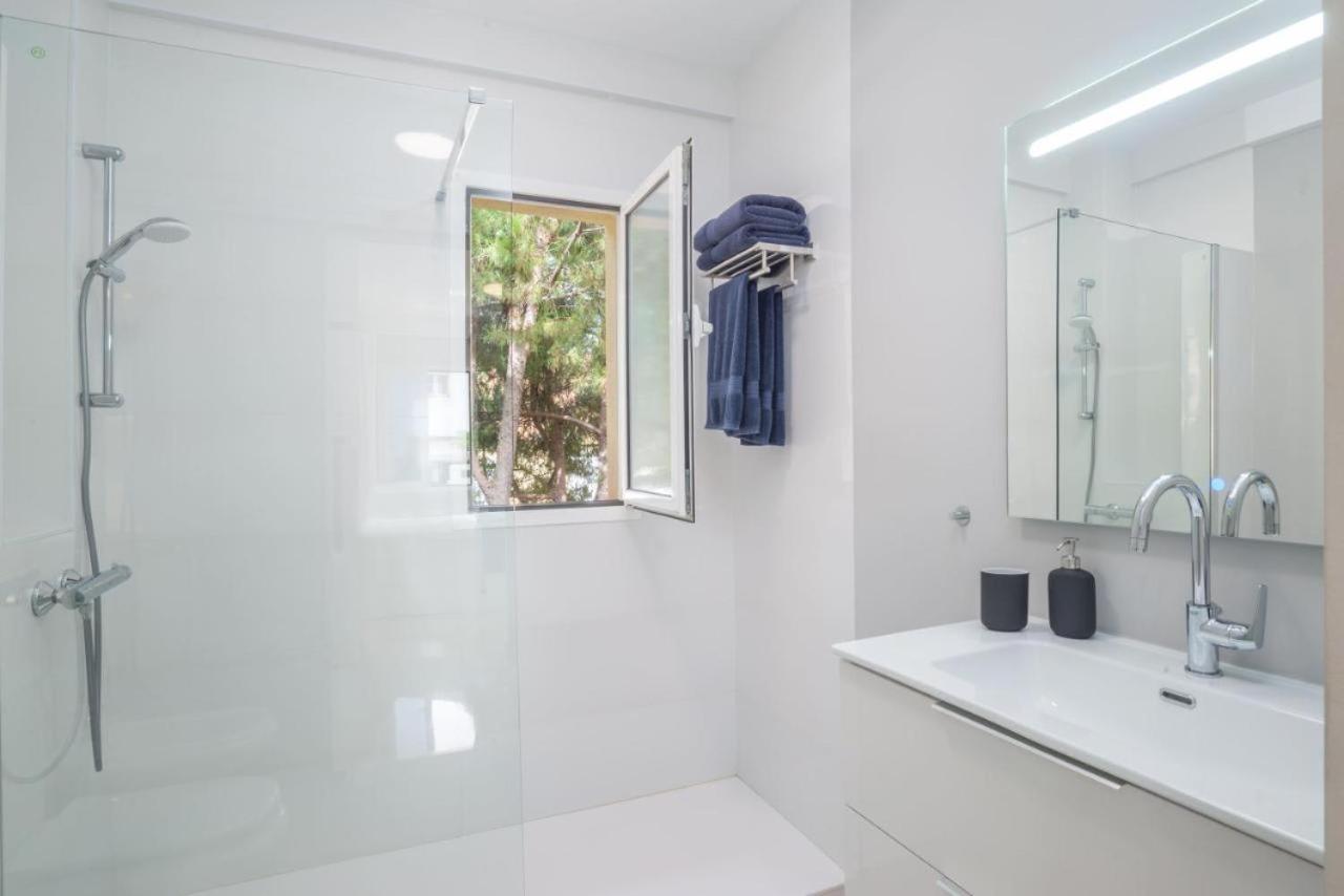 Luxury Delmare Pool Family Only Holiday home *